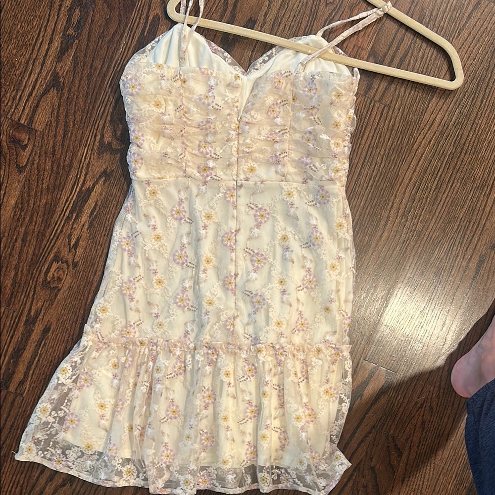Floral Ruffled Dress - Picture 5 of 5